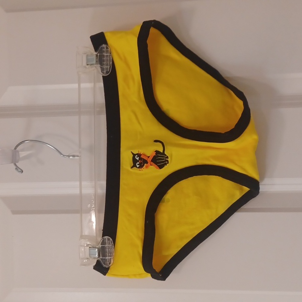 NEW YELLOW PANTIE Check rear.